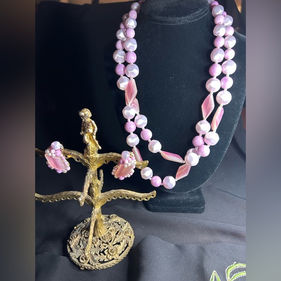 VTG MCM Double strand Choker and clip earring set. Beautiful beads!! - Picture 3 of 11